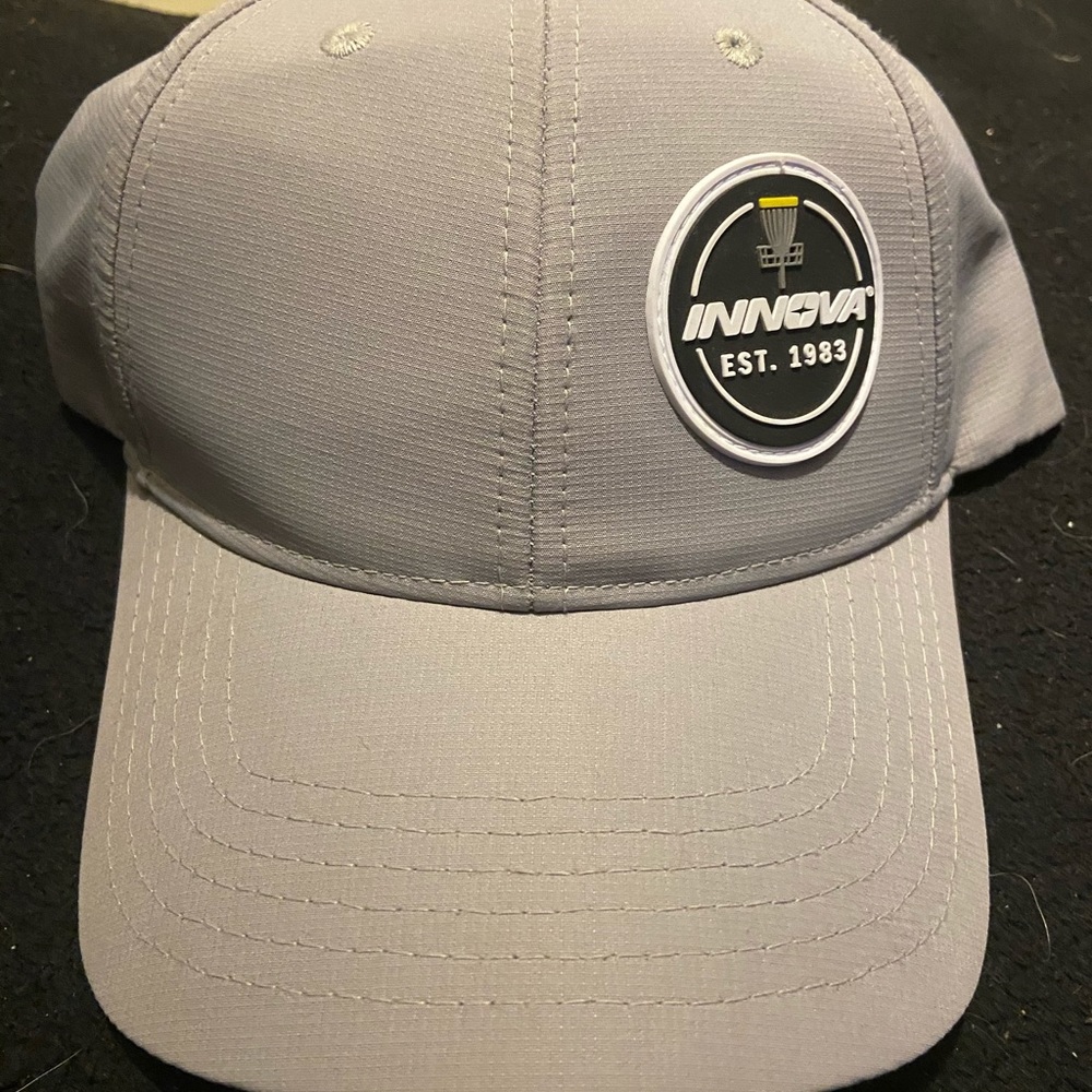 Inova hat